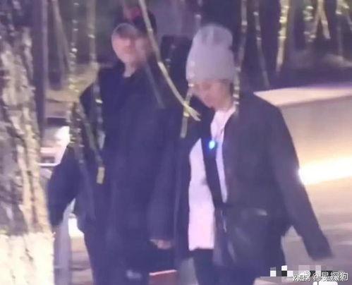 娱乐圈老男人吃瓜,揭秘不为人知的幕后故事 第2张 娱乐圈老男人吃瓜,揭秘不为人知的幕后故事 第2张